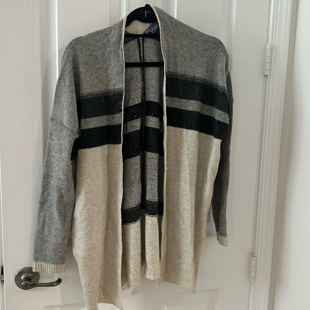 Vince Cardigan. Cashmere .